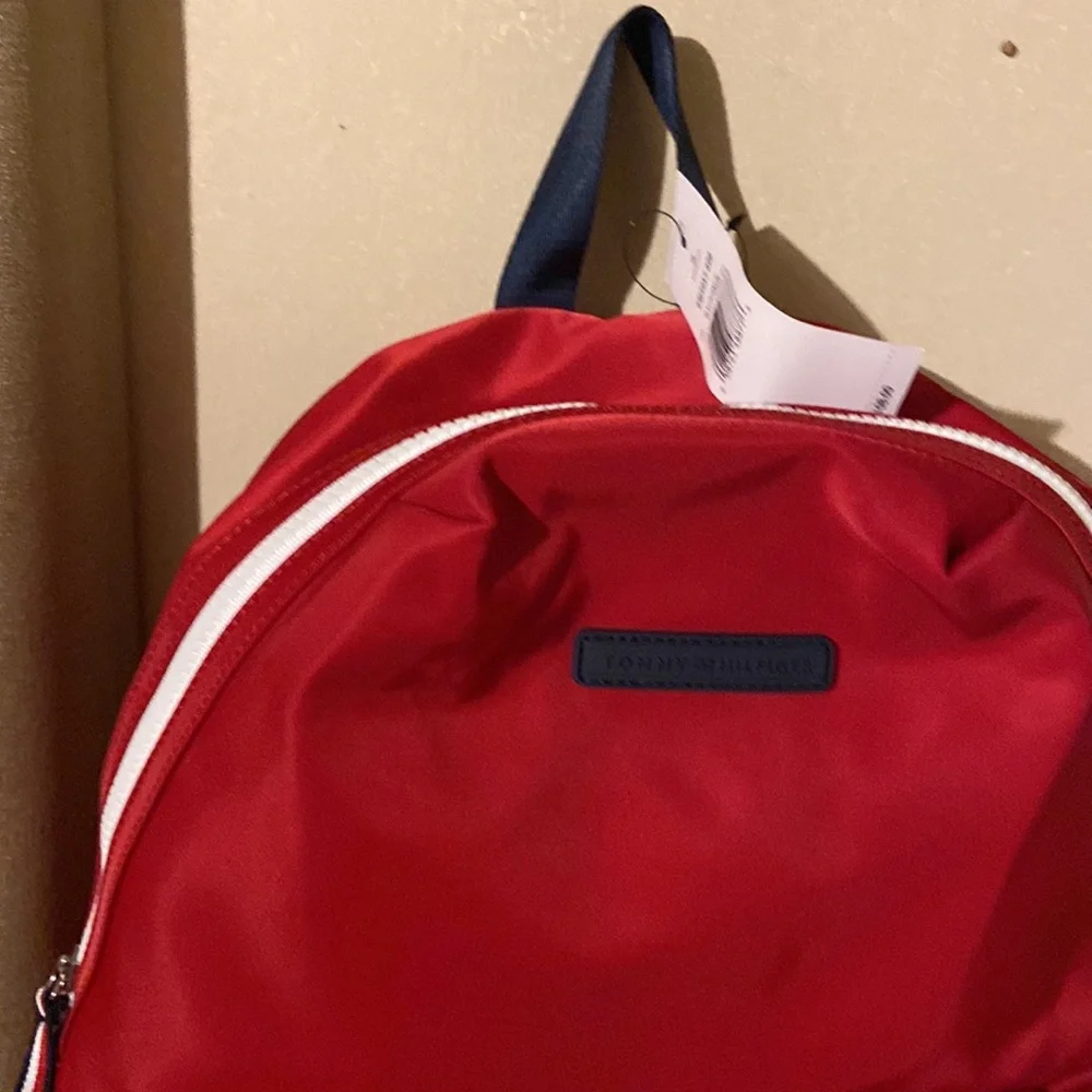 Tommy Hilfiger - Picture 3 of 7